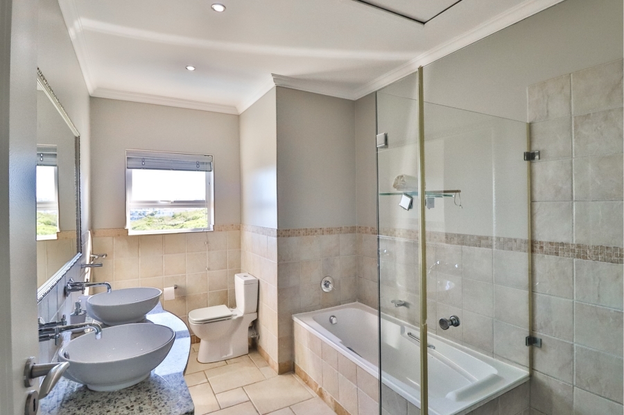 4 Bedroom Property for Sale in Pinnacle Point Golf Estate Western Cape